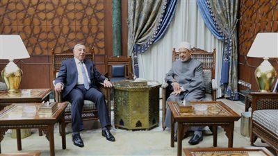 شيخ الأزهر يستقبل رئيس المحكمة الدستورية بمقر المشيخة