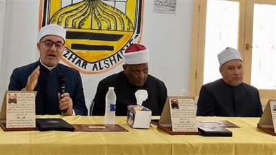 أمين البحوث الإسلامية وأمين عام كبار العلماء يشاركون الاحتفال بتخريج وعاظ الأزهر 