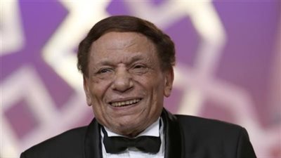 بالتزامن مع عيد ميلاده.. أعمال أثارت جدل للزعيم عادل إمام 