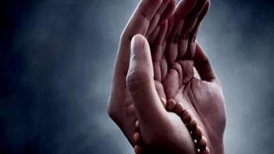 الحجر الأسود - يبدأ وينتهى منها الطواف