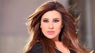 نجوى كرم تشعل الأجواء بـ 