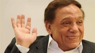 بهذة الطريقة.. شقيق الزعيم عادل إمام ينفي الشائعات حول حالته الصحيه