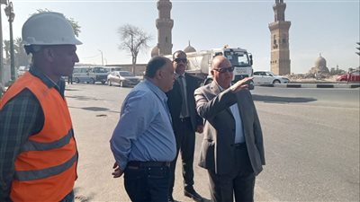 محافظ القاهرة يتفقد أعمال الإزالة الجارية بمنطقة عرب اليسار 