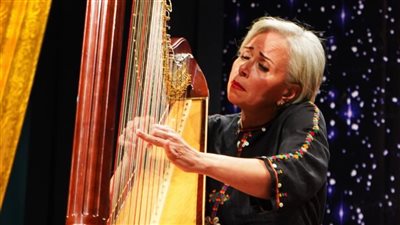 مؤلفات شرقية وعالمية على هارب منال محيي الدين بالاوبرا