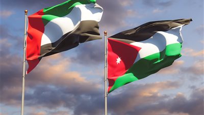 فيديو.. حريق ضخم يلتهم مستودعات ملابس في العقبة جنوبي الأردن