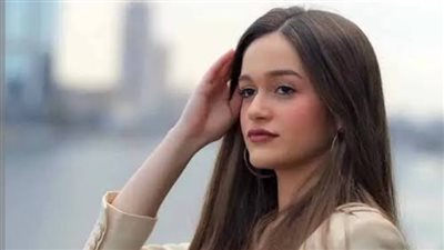 استنونا.. نور إيهاب تروج لـ مسرحية 