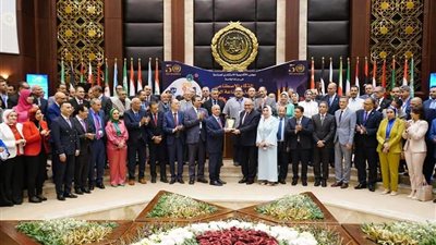 رئيس العربية للتصنيع ورئيس الأكاديمية العربية للعلوم يؤكدان أهمية الذكاء الإصطناعي 