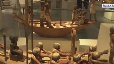 خبير آثري: الفرد يحتاج 3 أيام دون أكل وشرب ليتفقد مجموعة توت عنخ آمون (فيديو)