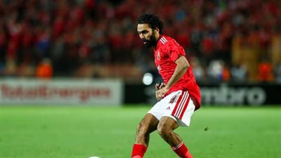 عاجل.. حقيقة رغبة أم صلال القطري في ضم حسين الشحات