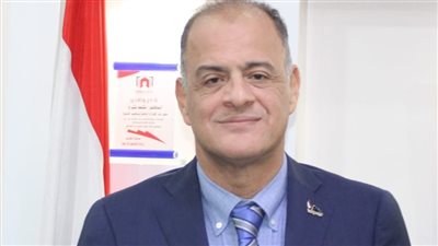 وكيل تعليم الإسماعيلية يتابع بدء الامتحانات العملية والمعملية لطلاب شهادة الدبلومات الفنية