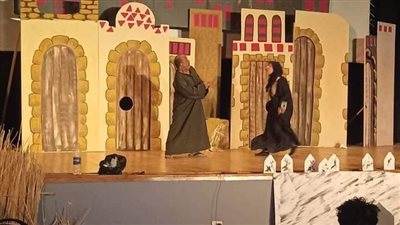 مسرح هيبس بالخارجة يستقبل أولى ليالي العرض المسرحي 