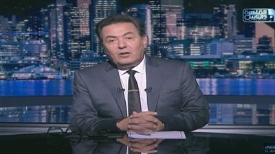 خيري رمضان يتقدم ببلاغ رسمي للأجهزة المعنية ضد جروبات بيع العملة