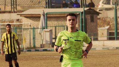 اسلام الرفاعي حكما صاعدا يلفت الأضواء مع نجوم الدوري الممتاز 