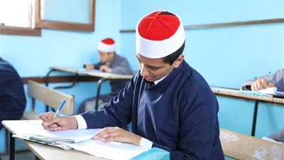 استقرار وانتظام في ثالث أيام امتحانات الشهادتين الابتدائية والإعدادية الأزهريتين 