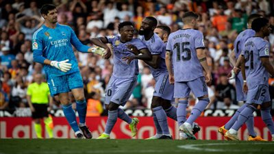 توابع أزمة فينيسيوس.. فالنسيا يصدر بيانًا ضد الاتحاد الإسباني 