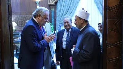 شيخ الأزهر يعرب عن تقديره لسفير دولة بيرو لدعمهم حقوق الفلسطينيين