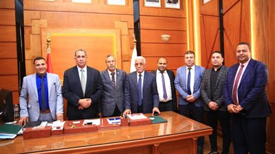 بعد الحكم ببراءة زميلهم.. محامو أسيوط يتوجهون بالشكر لنقيب المحامين