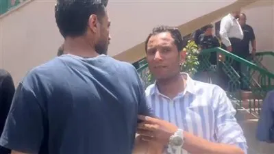 الاعتداء على صحفيين في جنازة خالة رانيا فريد شوقي