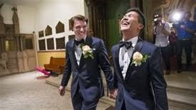 الكنيسة الرومانية ترفض قرارًا قضائيًا يطلب تشريع زواج المثليين