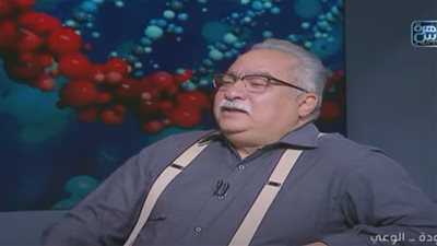 إبراهيم عيسى يرصد 3 ملاحظات بشأن حادث غرق مركب الهجرة غير الشرعية قرب اليونان 