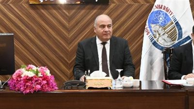 إيقاف مديرة مشروعات الأمن الغذائي بقنا وأربعة من المتورطين معها عن العمل لمدة 3 أشهر