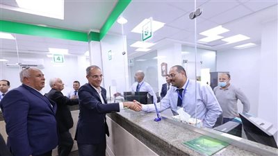  وزير الاتصالات يفتتح عدد من مشروعات تكنولوجيا المعلومات بمحافظة الوادى الجديد