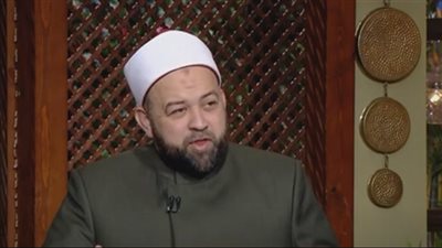 إمام جامع عمرو بن العاص: إنفاق الزوجة على زوجها يكون من باب الصدقة