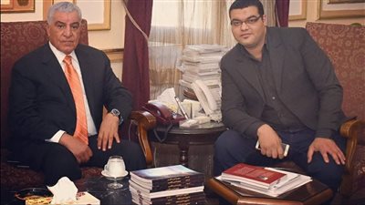 زاهي حواس يكشف حقيقة تعطل حسابه عبر منصة تويتر 