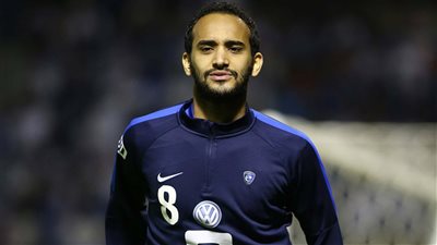 عبدالله عطيف يعلن انتهاء مسيرته مع الهلال السعودي رسميًا