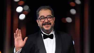 بعد خروجه من المستشفى.. تطورات الحالة الصحية لطارق عبد العزيز