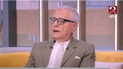 الفائز بجائزة الدولة التقديرية في الآداب: مصر دولة عظمى فنيا وثقافيا (فيديو)