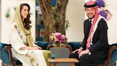 بالفيديو.. هدية رائعة يهديها الملك عبدالله الثاني لولي العهد بمناسبة زفافه