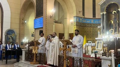 الخورأسقف بولس ساتي يترأس ختام الشهر المريمي والصلاة السينودس