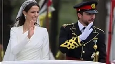  بإطلالة أنيقة.. حفل زفاف الأميرة رجوة الحسيني وولي العهد الحسين بن عبد الله الثاني (صور)