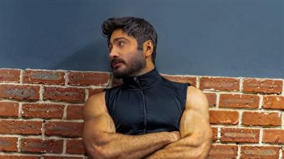 بعد أزمته الأخيرة مع بسمة بوسيل.. تامر حسني ينشر صورة له مع بناته على أغنية 