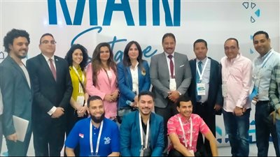 مساعدة رئيس الوزراء تتفقد الجناح المصري بمعرض 