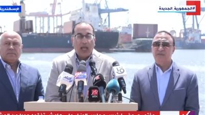 رئيس الوزراء عن أمطار الإسكندرية: التغيرات المناخية زادت في حجمها وكثافتها