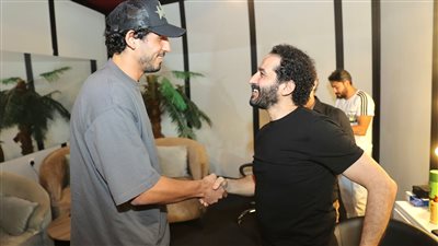 بيومي فؤاد وأحمد حجازي يشاركان 