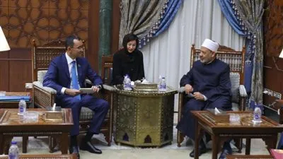رئيس مجلس الشيوخ الكازاخي يدعو شيخ الأزهر لزيارة كازاخستان 