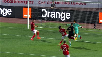 تصدي مصطفي شوبير الخرافي أمام الوداد المغربي في نهائي دوري أبطال إفريقيا