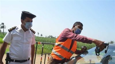 كيفية سداد رسوم الملصق الإلكتروني