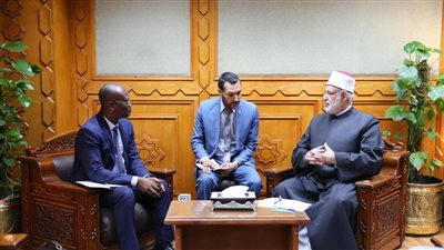 وكيل الأزهر يستقبل سفير توجو بدولة المغرب لبحث التعاون في المجالين العلمي والدعوي