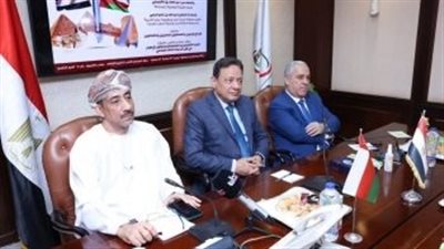 سفير عمان بالقاهرة: العالم يشهد تطورا تقنيا سريعا ووسائل الإعلام التقليدية وقعت تحت تأثيره