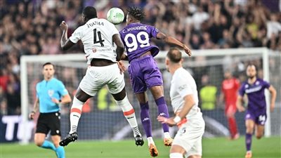 نتيجة الشوط الأول من مباراة وست هام يونايتد وفيورنتينا في نهائي دوري المؤتمر الأوروبي