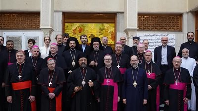 بطريرك الكاثوليك يستقبل أعضاء لجنة الحوار اللاهوتي بكاتدرائية القيامة بالإسكندرية