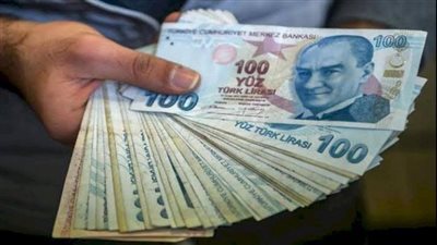 انهيار بيع وشراء.. سعر الليرة السورية مقابل العملات العربية والأجنبية اليوم الاثنين بعد سقوط بشار الأسد