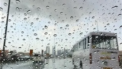 عاجل| أمطار تضرب الجيزة الأن بعد تحذير الأرصاد من طقس الخميس