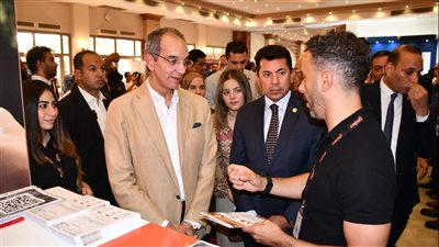 وزيرا الاتصالات والشباب يفتتحان أول ملتقى توظيف لخريجى مبادرة بُناة مصر الرقمية
