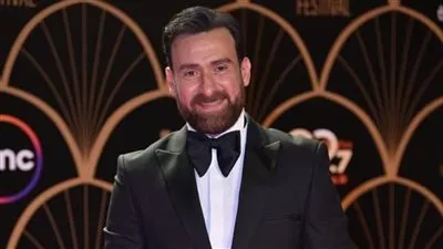 تستحقيها وعن جدارة.. نضال الشافعي يهنئ داليا البحيري بعد حصولها على جائزة الدير جيست