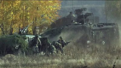 قوات المشاة الأوكرانية تتعهد باستئناف القتال بعد استهداف مدرعاتها